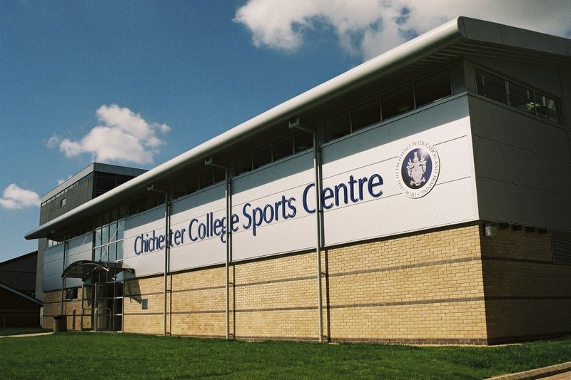 cours anglais Chichester College : salle omnisports pour vous détendre