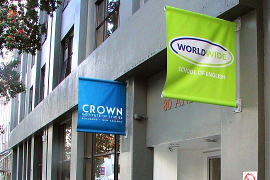 séjour linguistique à Auckland : entrée de notre école partenaire