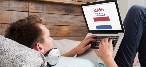 Apprendre les langues en autodidacte, seul, n'est pas facile