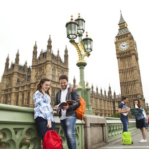 Séjour linguistique Londres : cours d'anglais à Londres dans une école moderne, IH London, située à Covent Garden