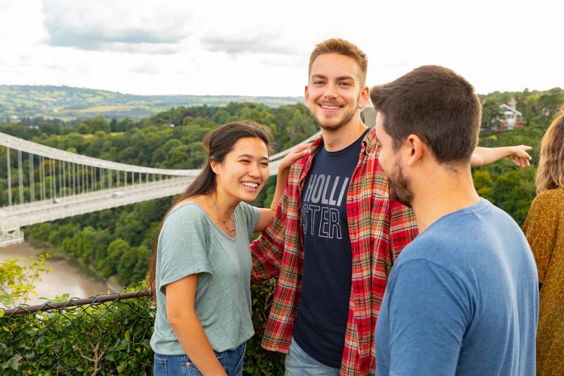 Photo souvenir près du Suspension Bridge à Bristol